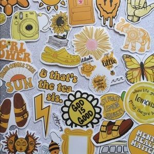 ❤️ 5/$18 - Set of 50pc mix yellow daisy VSCO waterproof stickers